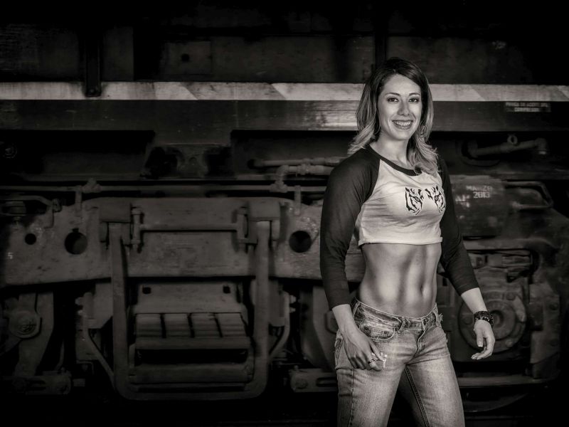 Miriam Estrada, Fitness Photoshoot @ Patio de Maniobras Ferromex, Chihuahua